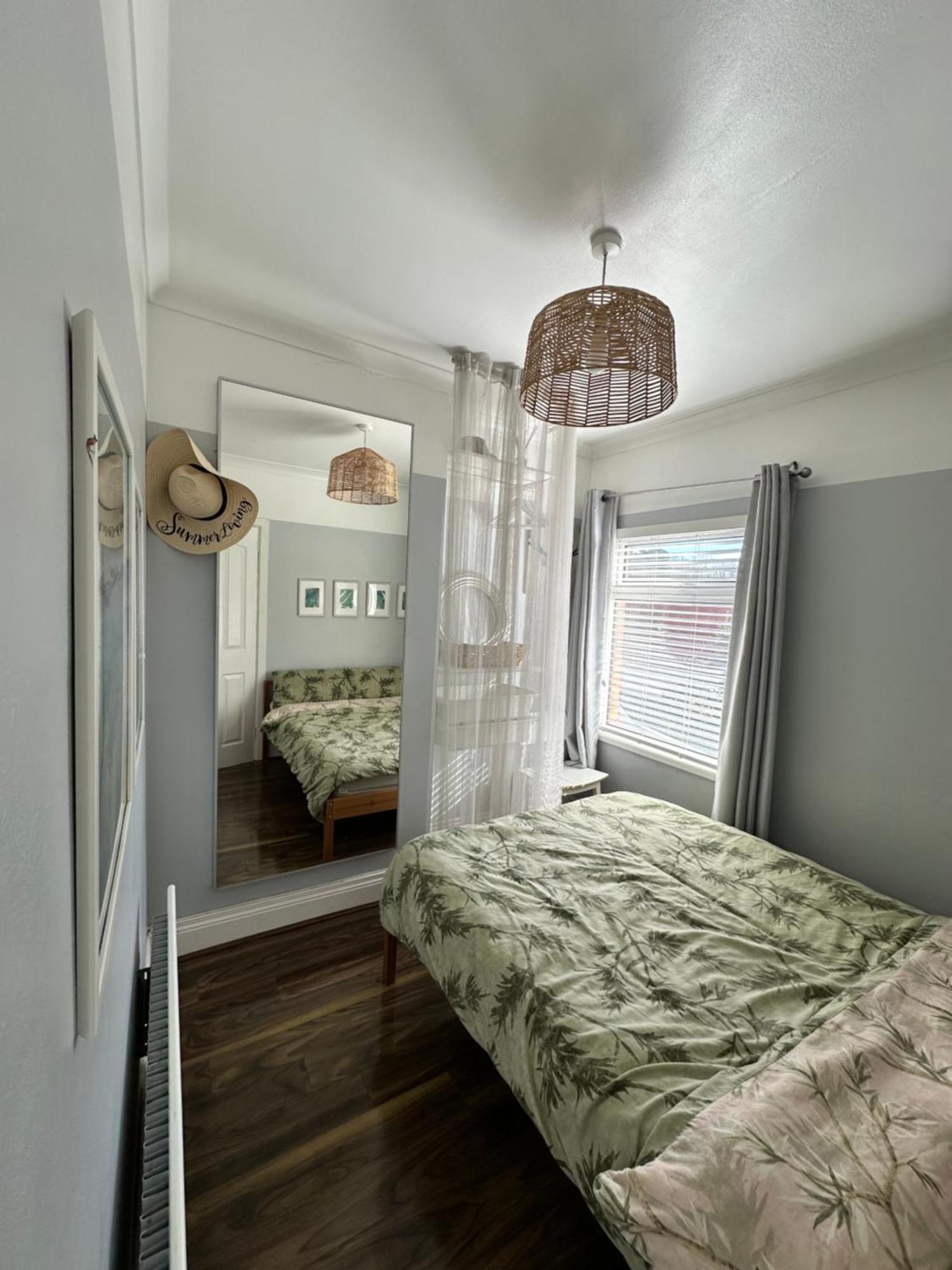 Cosy Two Bed Terraced House 7Min Drive From City بلفاست المظهر الخارجي الصورة